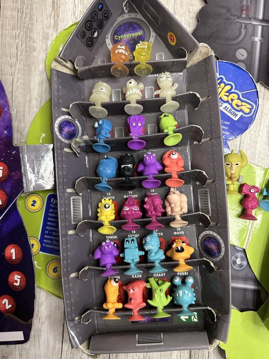 3 Колекції Stikeez (Стікізи) з Альбомами — Космос, Моря, Жабка