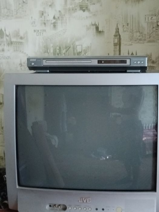Телевизор JVC бу