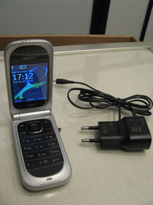 Nokia z zamykaną klapką tzw zapalniczka bez simlocka