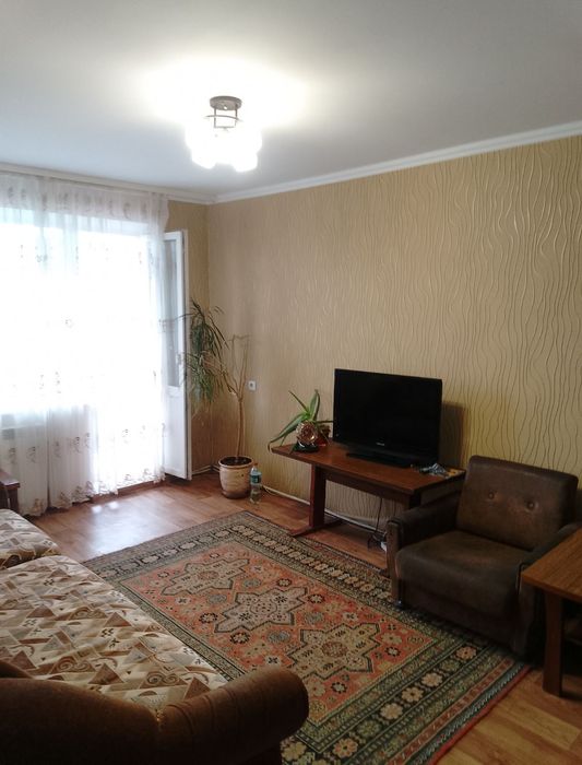 Сдам 3 комн квартиру рядом с Центром! Срочно!