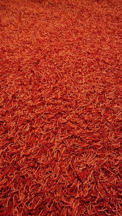 Tapete vermelho,  como novo,  177x177 cms