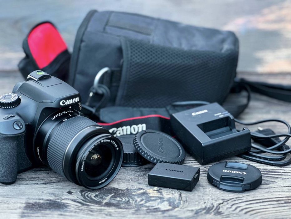 Фотоапарат Canon EOS 4000D Kit 18-55mm