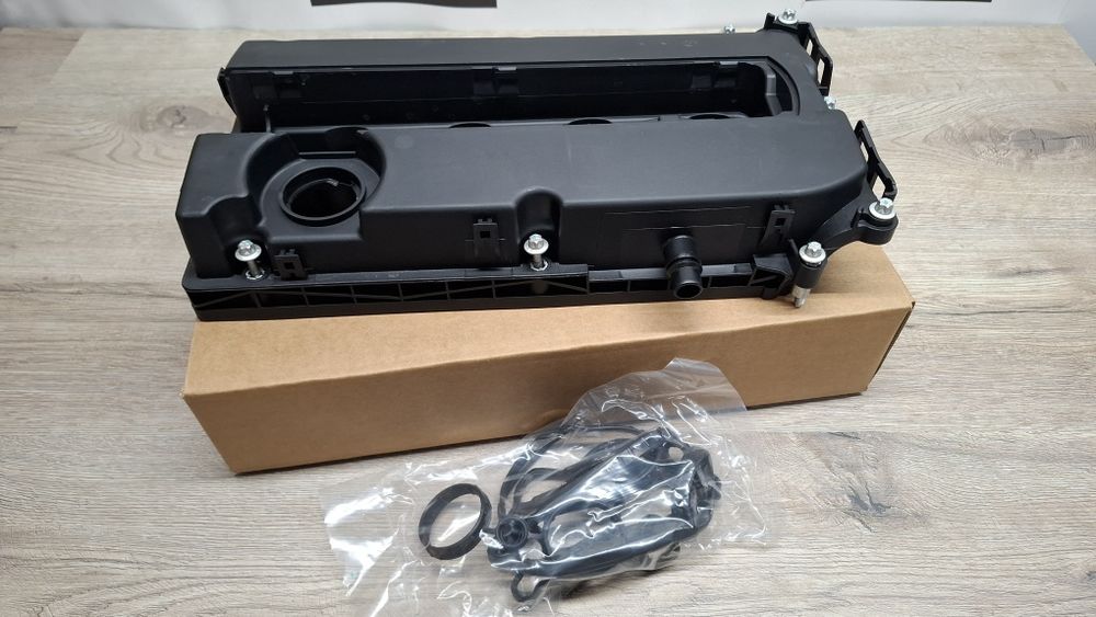 Клапанна кришка 1.6 1.8 Opel Astra H Astra J Vectra C Zafira C Mokka