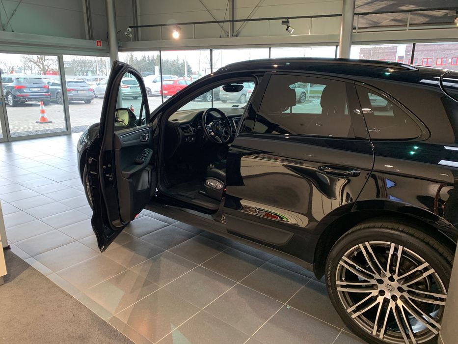 Wynajem samochodu osobowego Porsche Macan od 199 zł za dobę Bydgoszcz