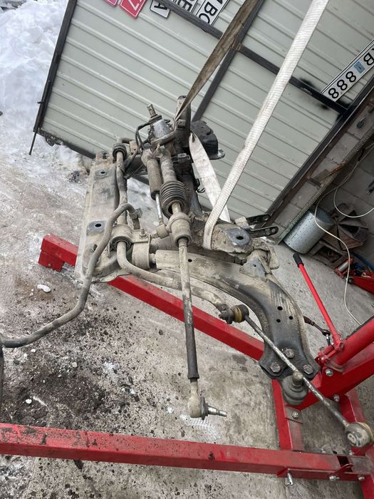 підрамник Пежо партнер