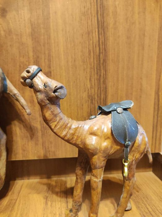 Статуэтка Верблюд, из кожи (2 шт)
