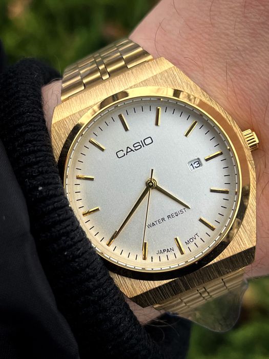 Чоловічий наручнний годиник Casio
