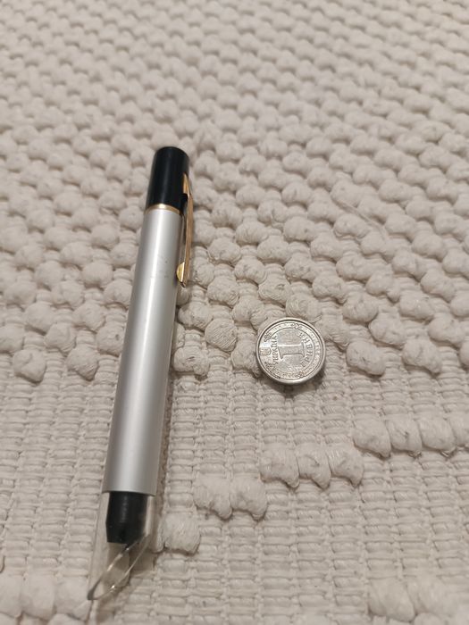 Японський мікроскоп Peak Pocket Microscope 25x