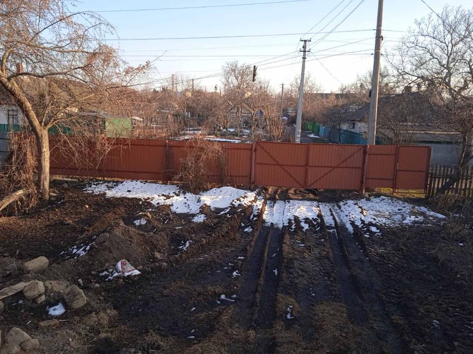 Продаж ділянки біля річки