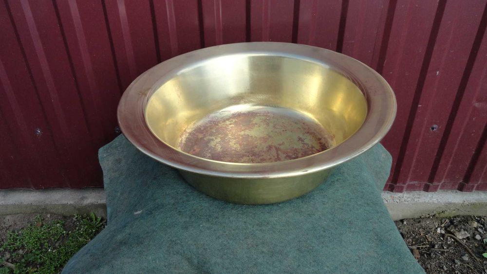 Тазик латунь СССР на 5 л. и на 10 литров полированные