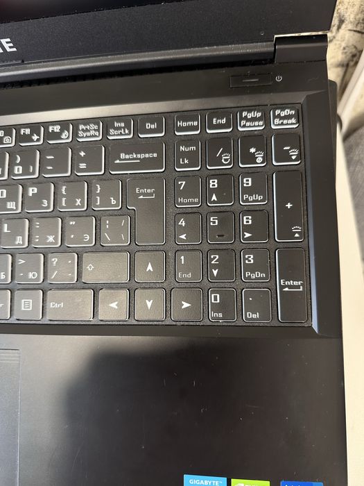 Продам ноутбук GIGABYTE G5