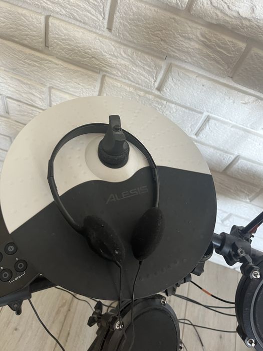Perkusja elektryczna ALESIS DEBUT KIT