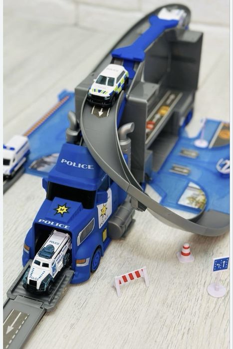 Трейлер-автовоз з автомагістраллю + 4 машинки і вертоліт