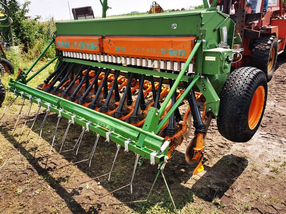 Siewnik Amazone D8 Super 3m talerzowy