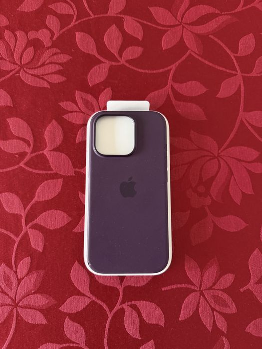 Capa em silicone com MagSafe para iphone 16 pro - Ameixa