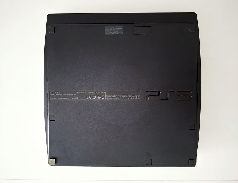 PS3 Slim 250 GB CECH-2004B + 12 gier + akcesoria+ GRATISY