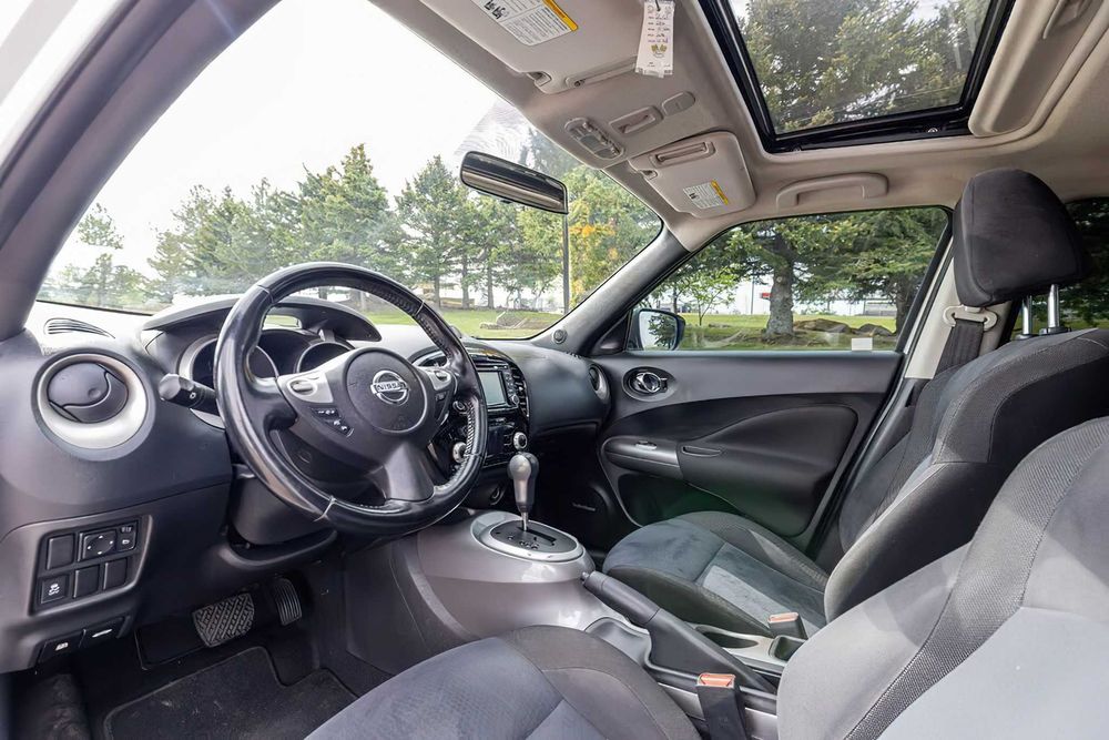 Nissan Juke SV      2016