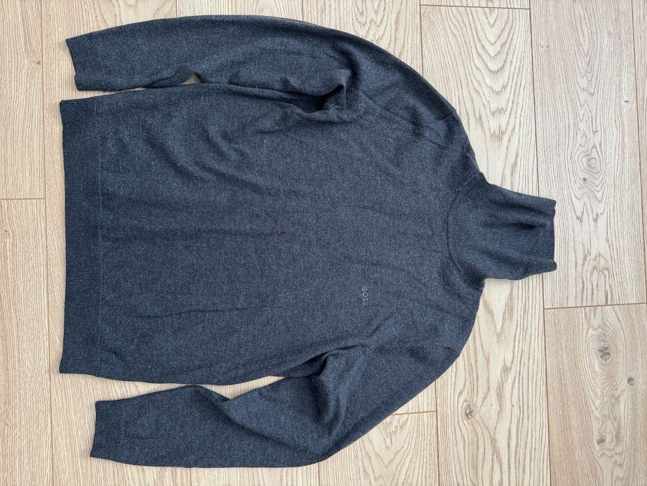 Гольф водолазка Boss нові колекції