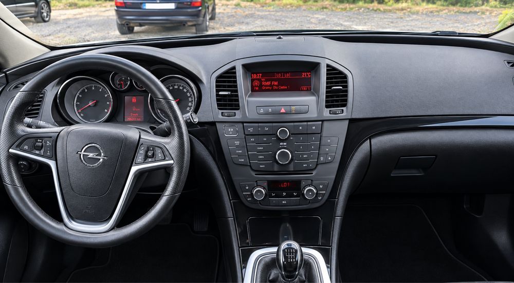 Opel Insygnia  2.0