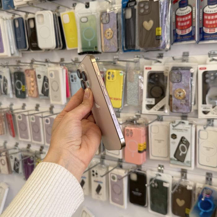 Iphone 16 Pro 1 Tb Desert Titanium / Скло в подарок