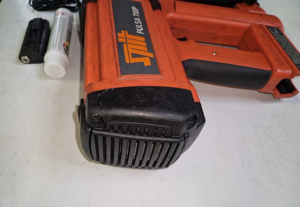 Osadzak gazowy Spit PULSA 700P