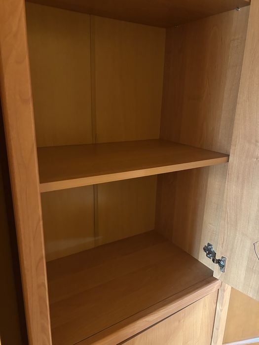 Waska szafka do przedpokoju