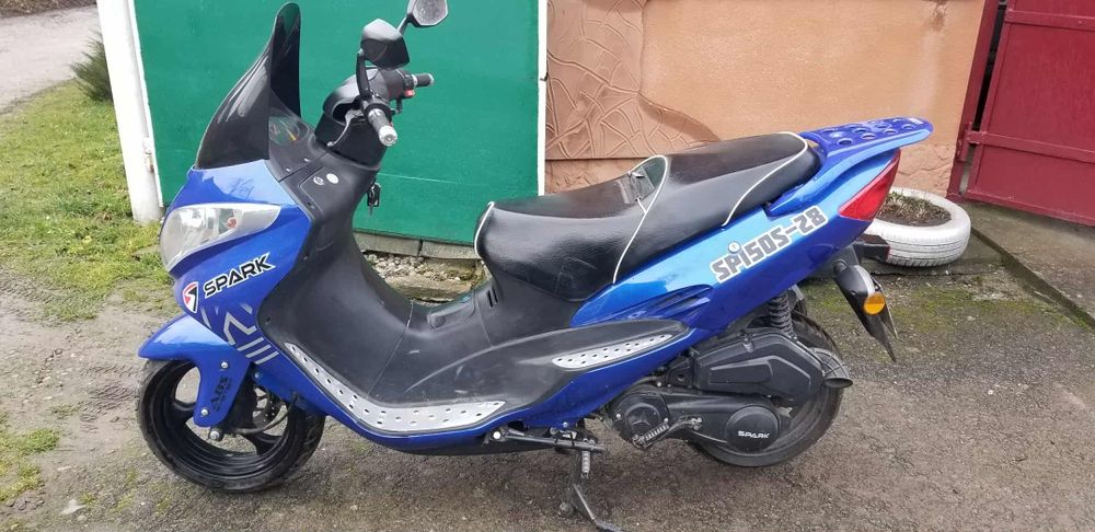 Скутер Spark SP150S-28