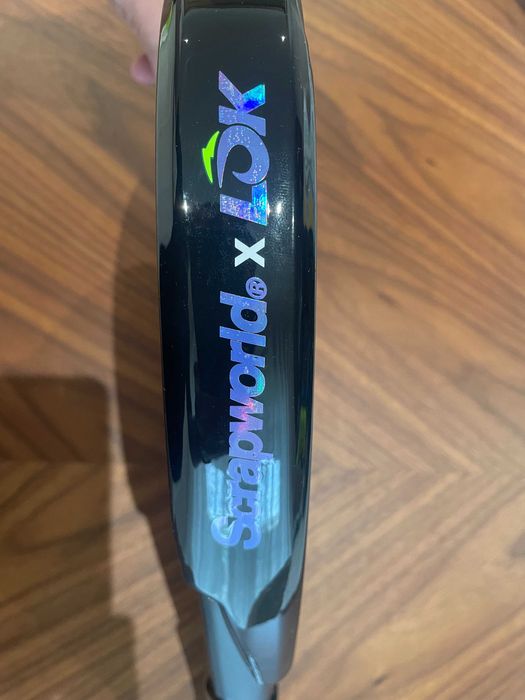 Raquete Padel LOK CARB-ON HYPE x SCRAPWORLD Nova (Edição Limitada)