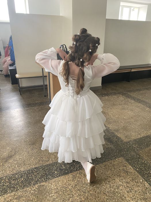 Сукня святкова на випуск