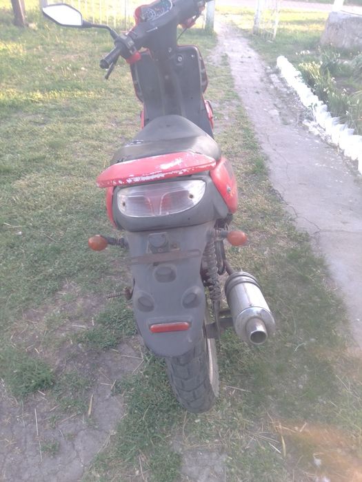 Продам скутер вайпер 6000гр.