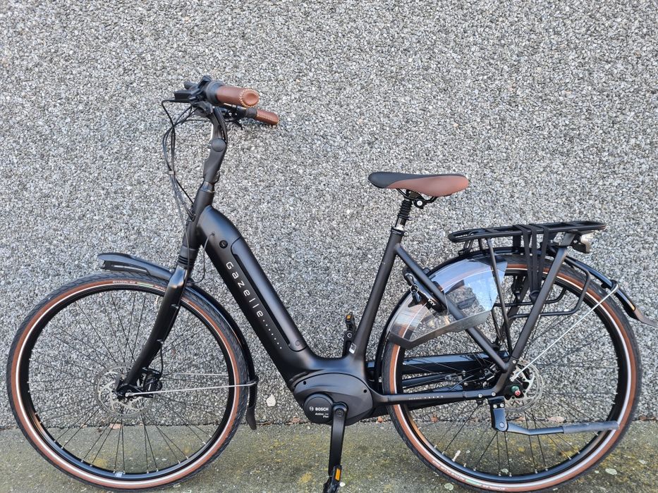 Rowery Elektryczne Gazelle Grenoble C8 Bosch Active Line Plus