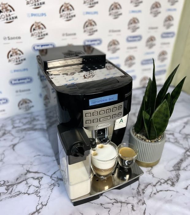 Кофемашина Кофеварка кавоварка Кавомашина Delonghi magnifica S