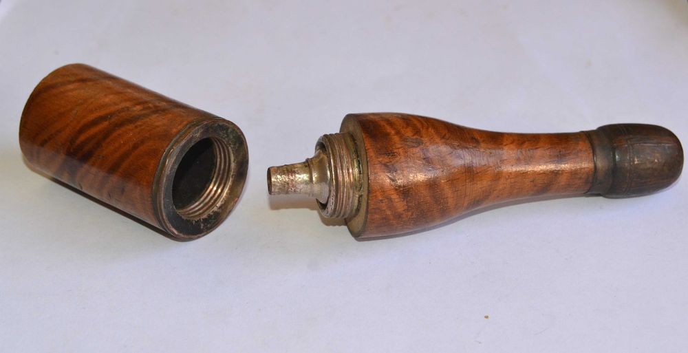 Cachimbo Antigo em Madeira