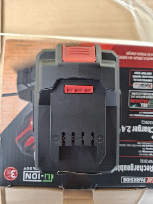 Зарядний пристрій Rechargeable Battery 2Ah+Charger 2.4A Новий