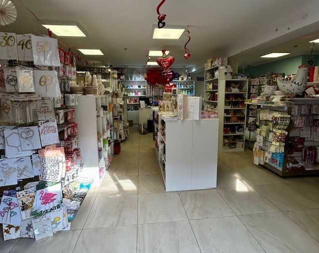 Sprzedam Wyposażenie Sklepu Z Dekoracjami Balonami Party Shop BDB