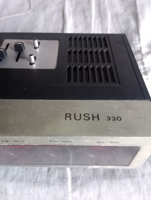 Rádio relógio, bom estado