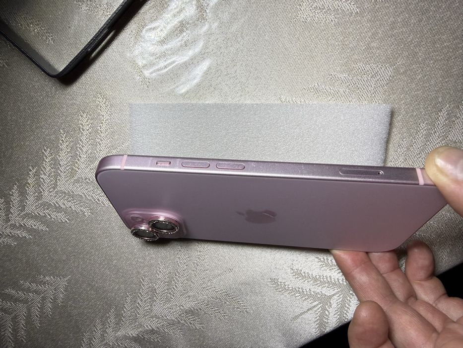 Айфон 15 в ідеальному стані