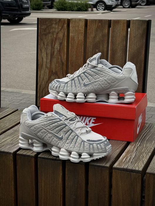 Кросівки чоловічі Nike Shox TL
