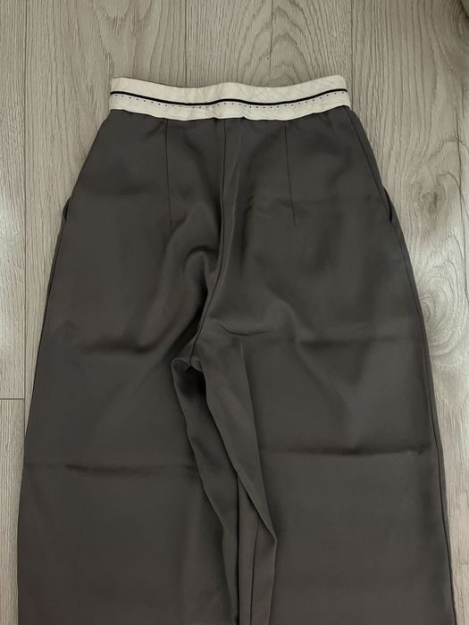 Стильні сірі брюки