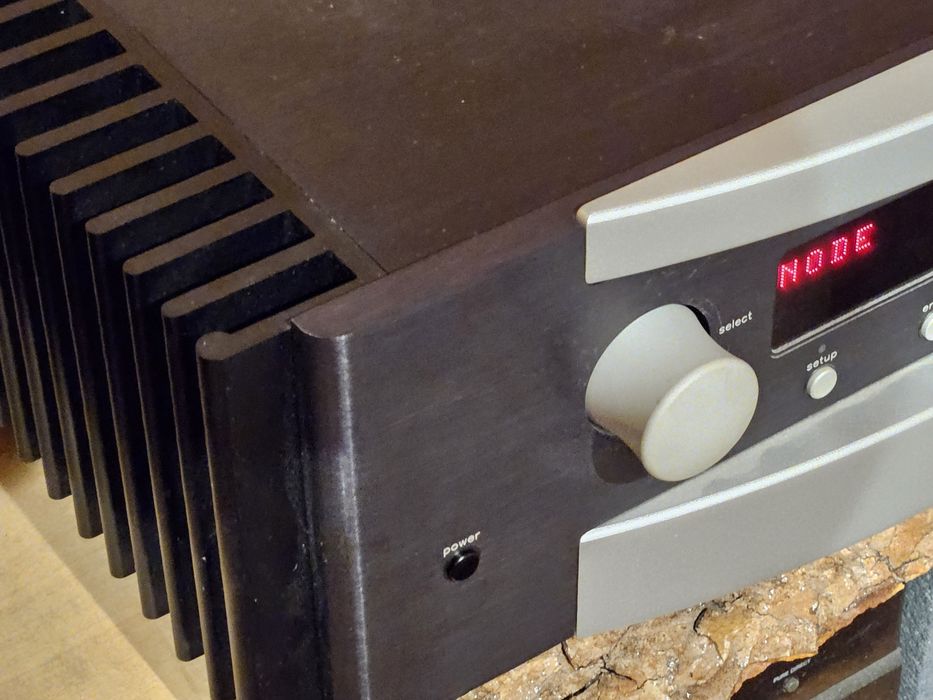 Mark Levinson 383