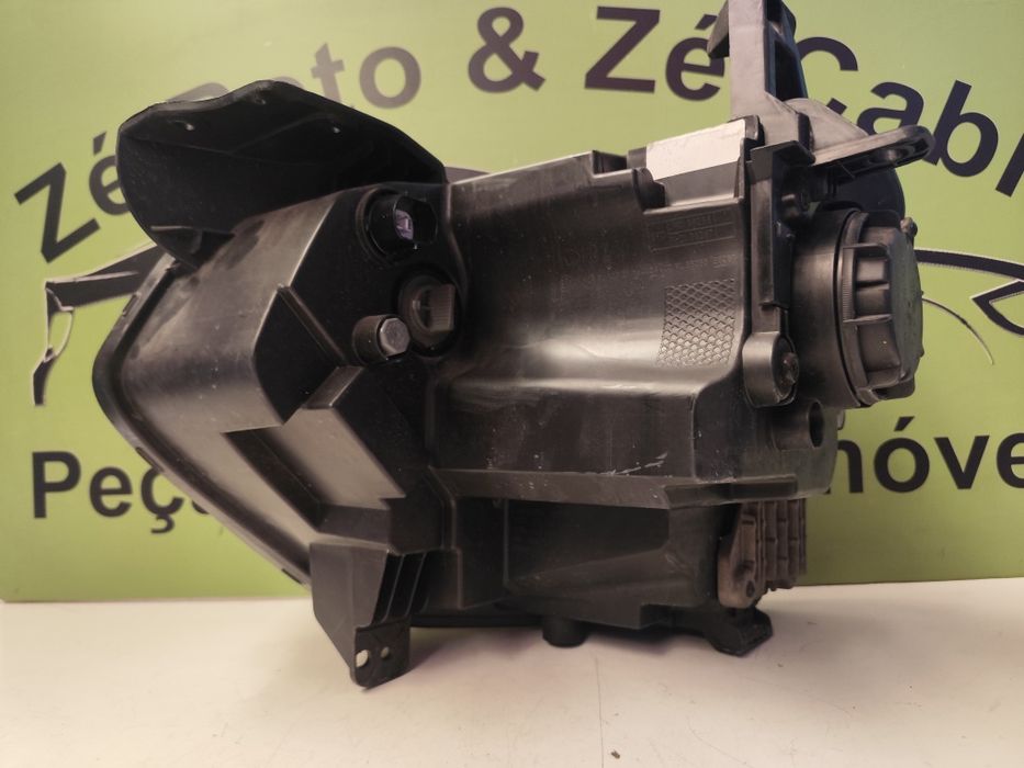 Kia Niro II - Farol Direito - FF929