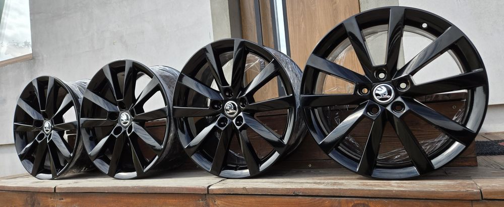 18 5x112 OEM Skoda Octavia 3 jak nowe Superb