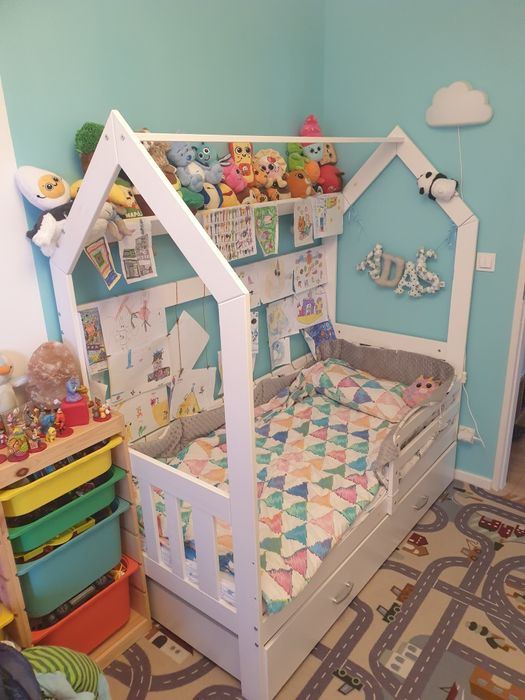 Łóżko domek 80 x160  z materacem