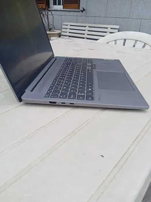 Lenovo IdeaPad Pro 5i - intel core ultra 9 - 32GB - 1TB