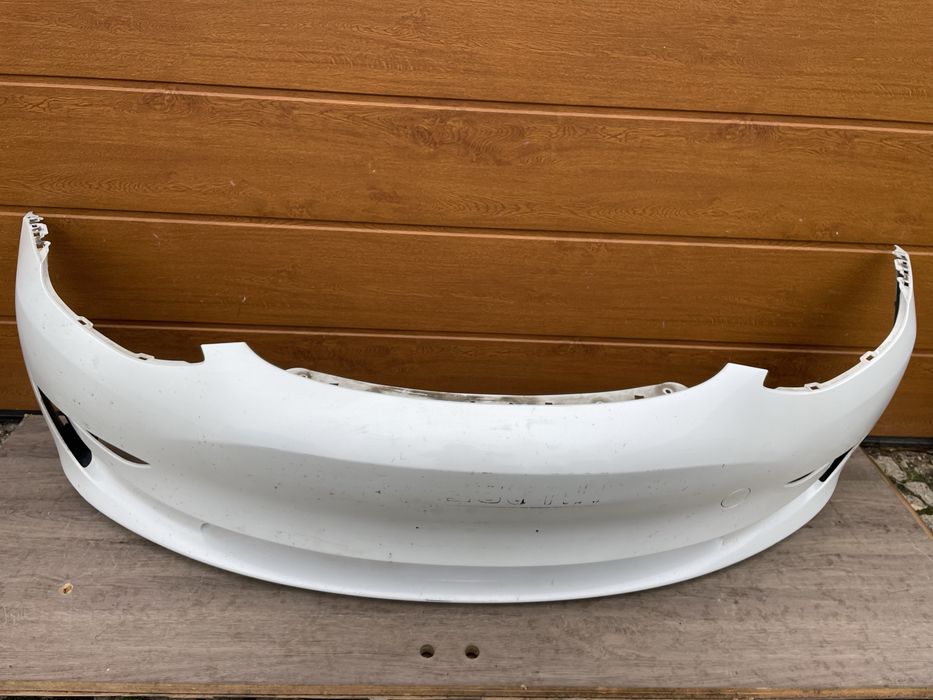 Zderzak przod Tesla model 3 bex pdc caly