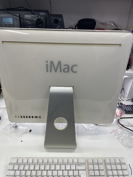 kultowy komputer iMac