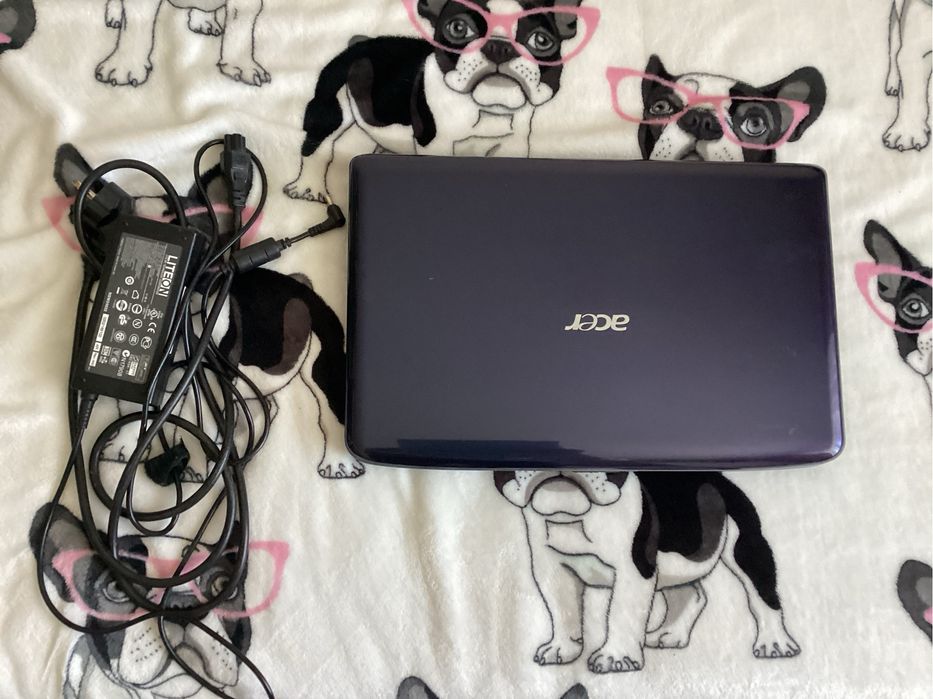 Продам ноутбук 2000 грн в неробочому стані