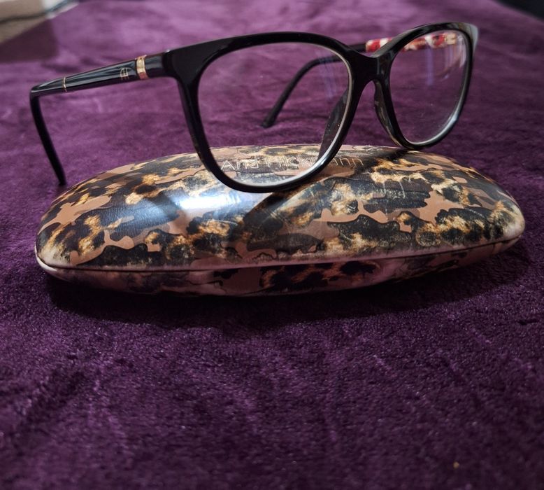 Armação Ana Hickmann, com haste dupla reversível (floral/preta)