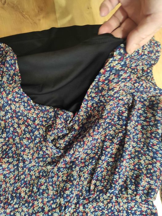 zwiewna sukienka rozmiar 36