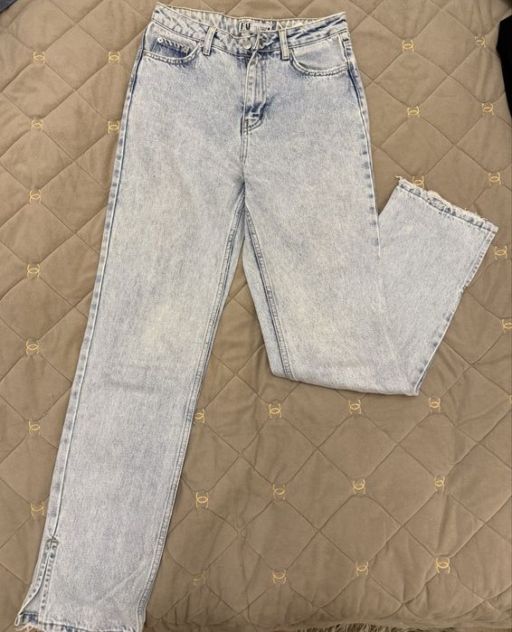 Продам джинсы 34р